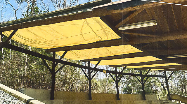 脱着式上屋テント 設置事例 その1